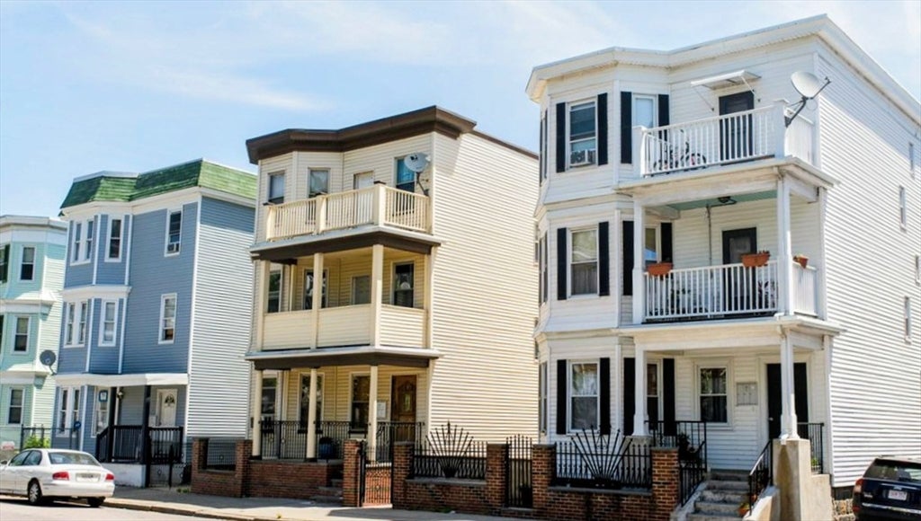 25 Woodside AVE #2, Winthrop, MA, 25 Woodside AVE #2, Winthrop, MA Photo #1