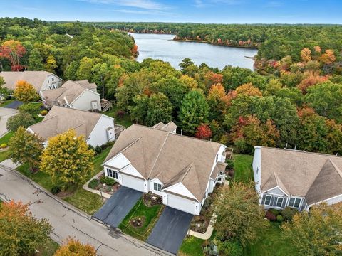 22 Cottage Cove Plymouth MA 02360