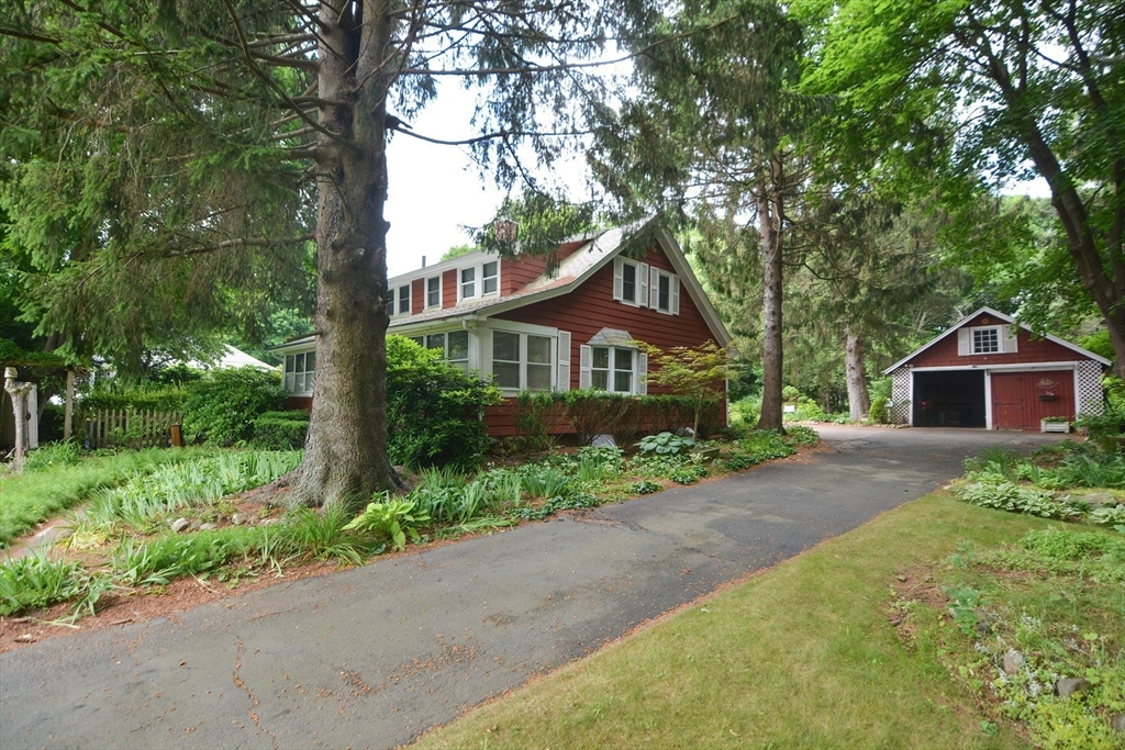 241 Fisher St