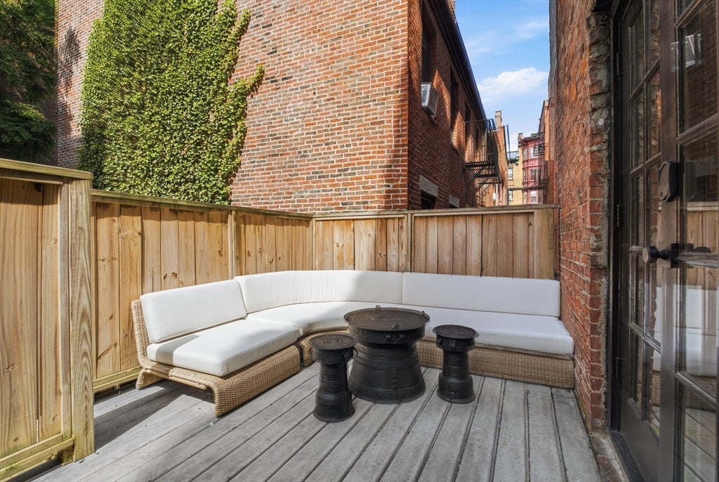 51 Revere St 2