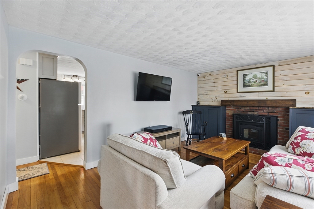 332 Treble Cove Rd