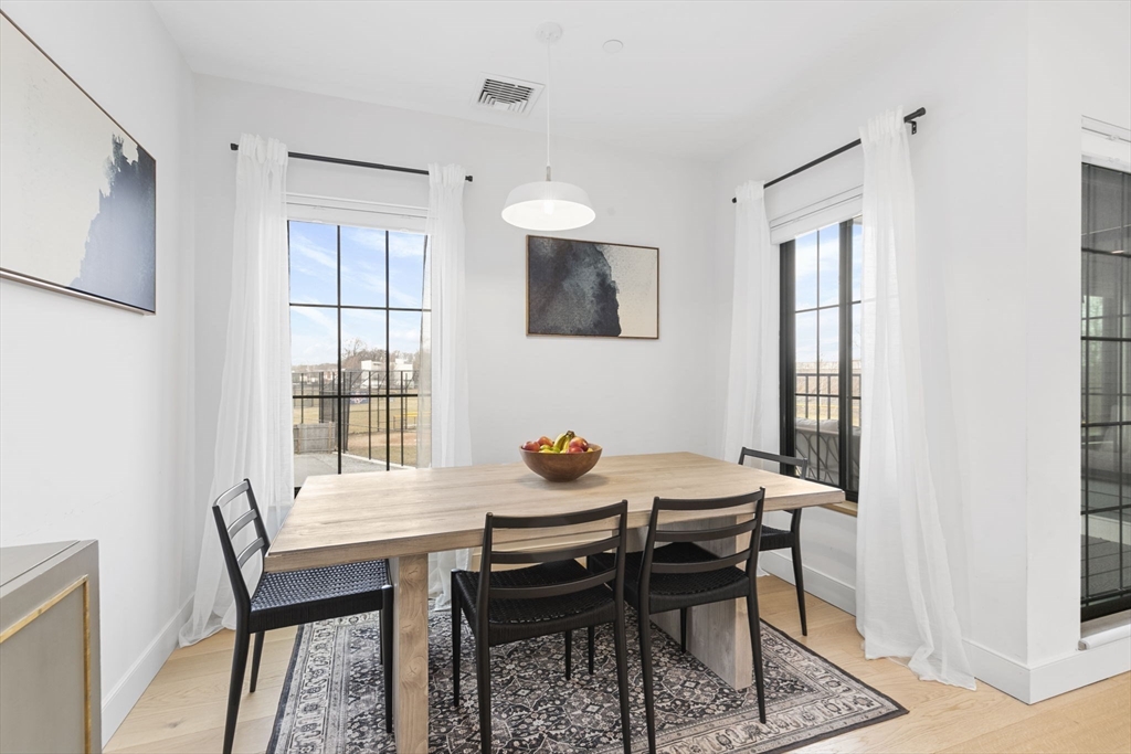 4 Payne St One