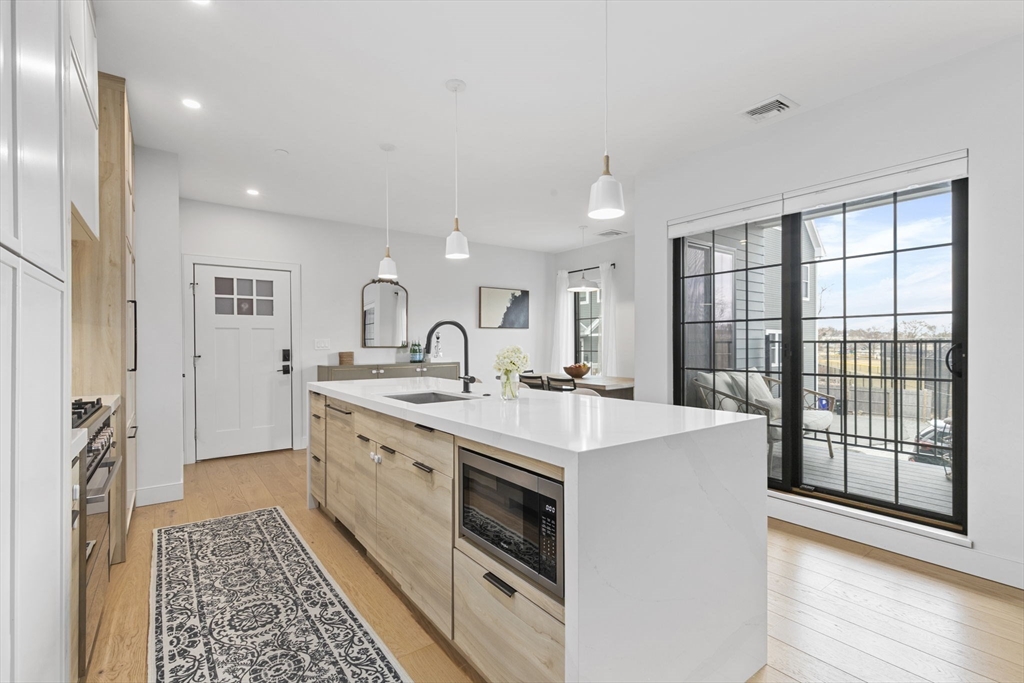 4 Payne St One