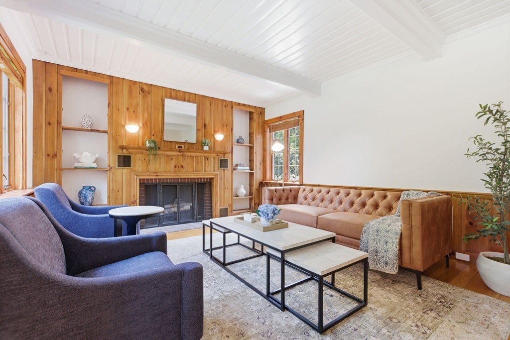 127 Larchmont Road