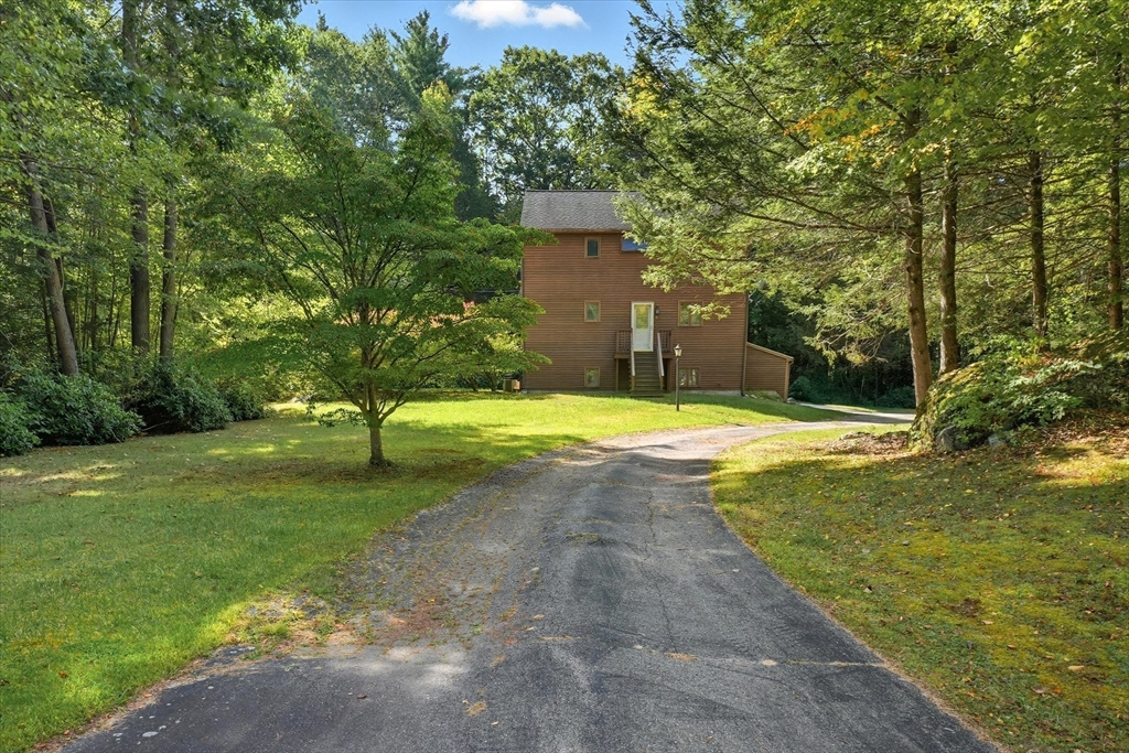 16 Jericho Dr