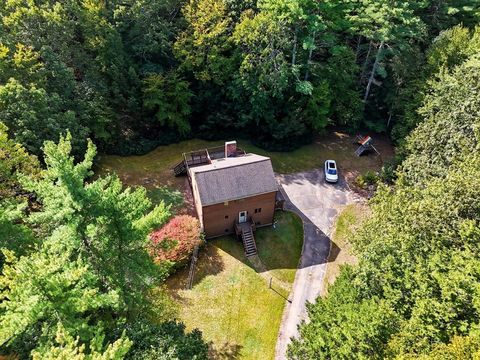 16 Jericho Dr Kingston NH 03848