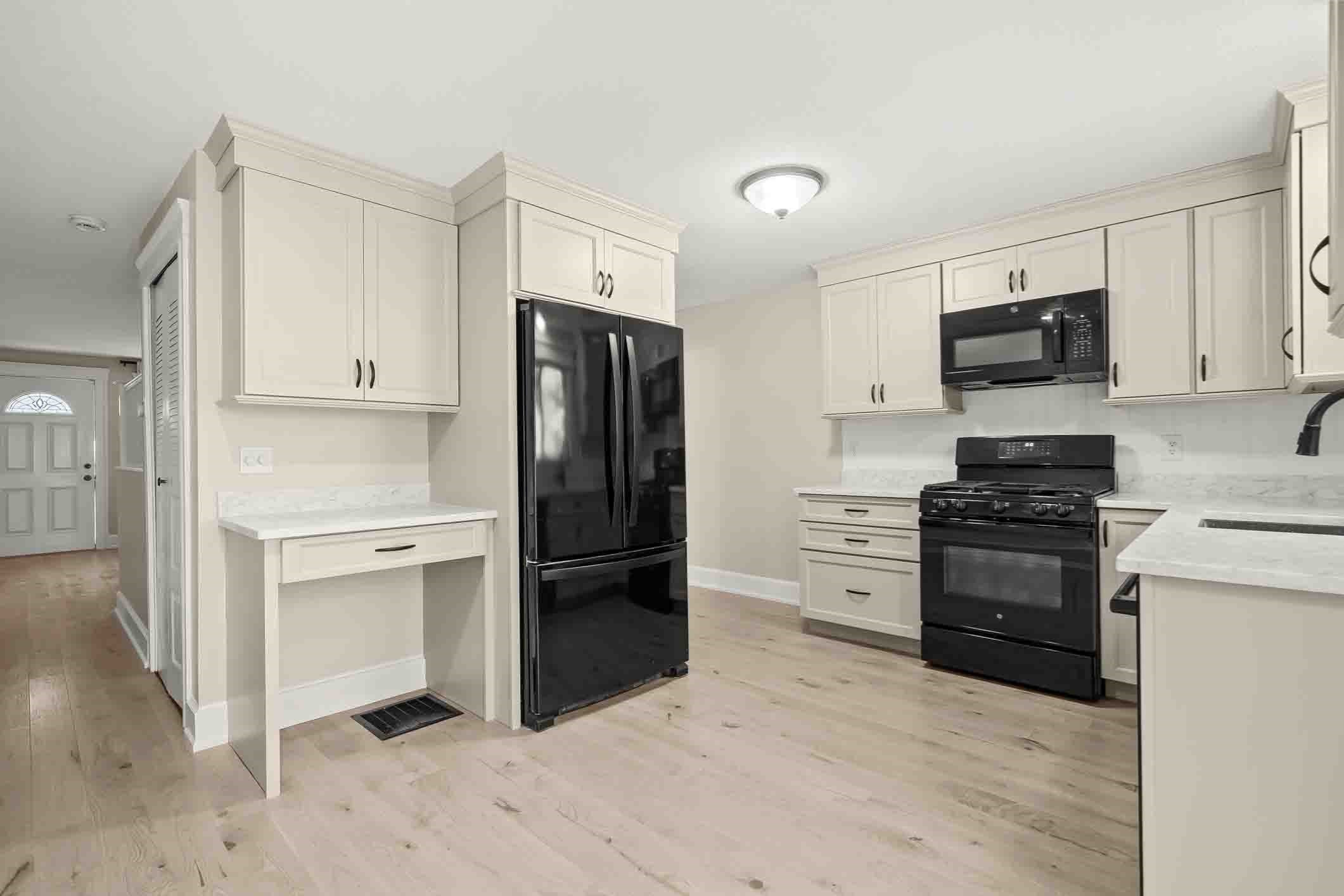 31 Farrwood Dr #31, Haverhill, MA Photo #10
