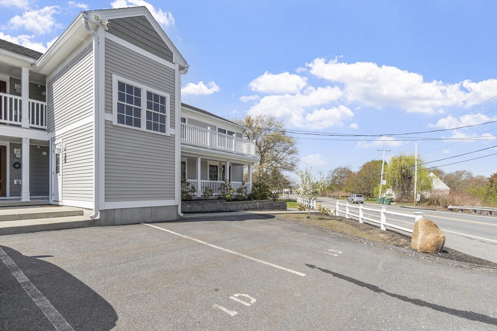 146 Main St 1D
