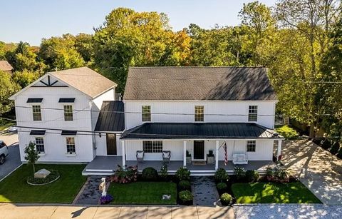 98 Mccabe St Dartmouth MA 02747