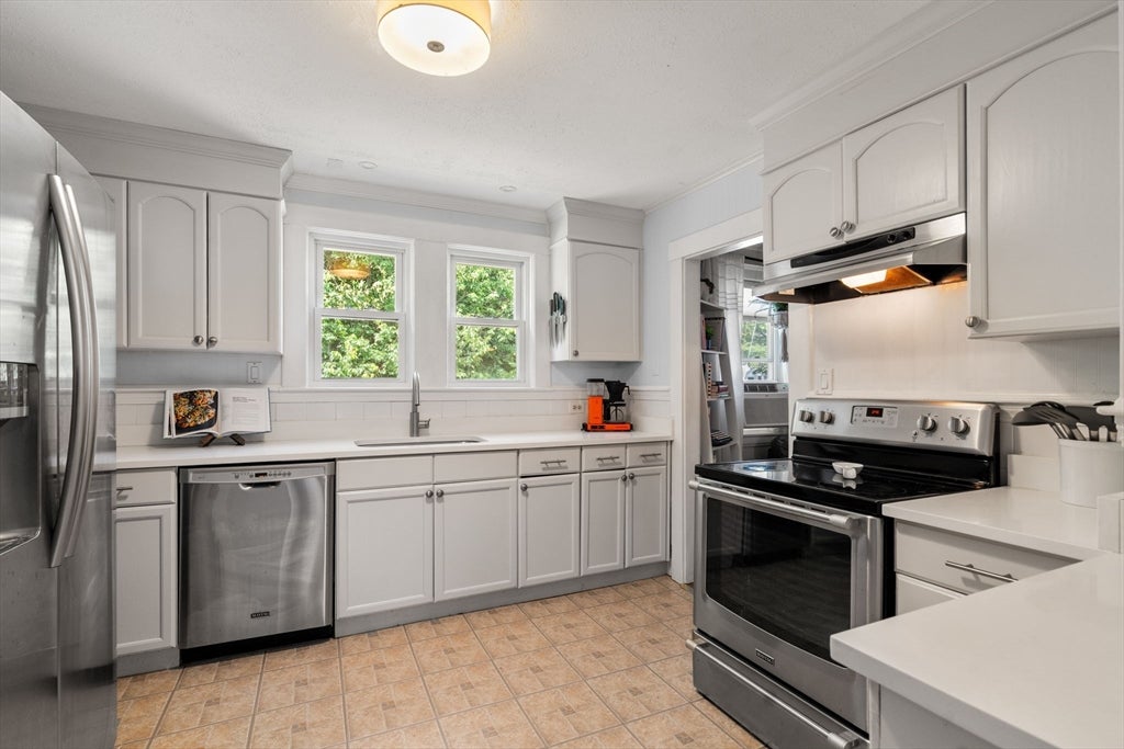 39 Dale Street, Medfield, MA, 39 Dale Street, Medfield, MA Photo #13