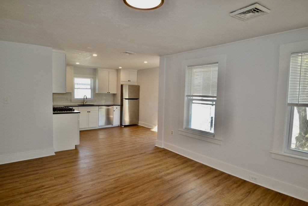 63-65 Cherry St 2R