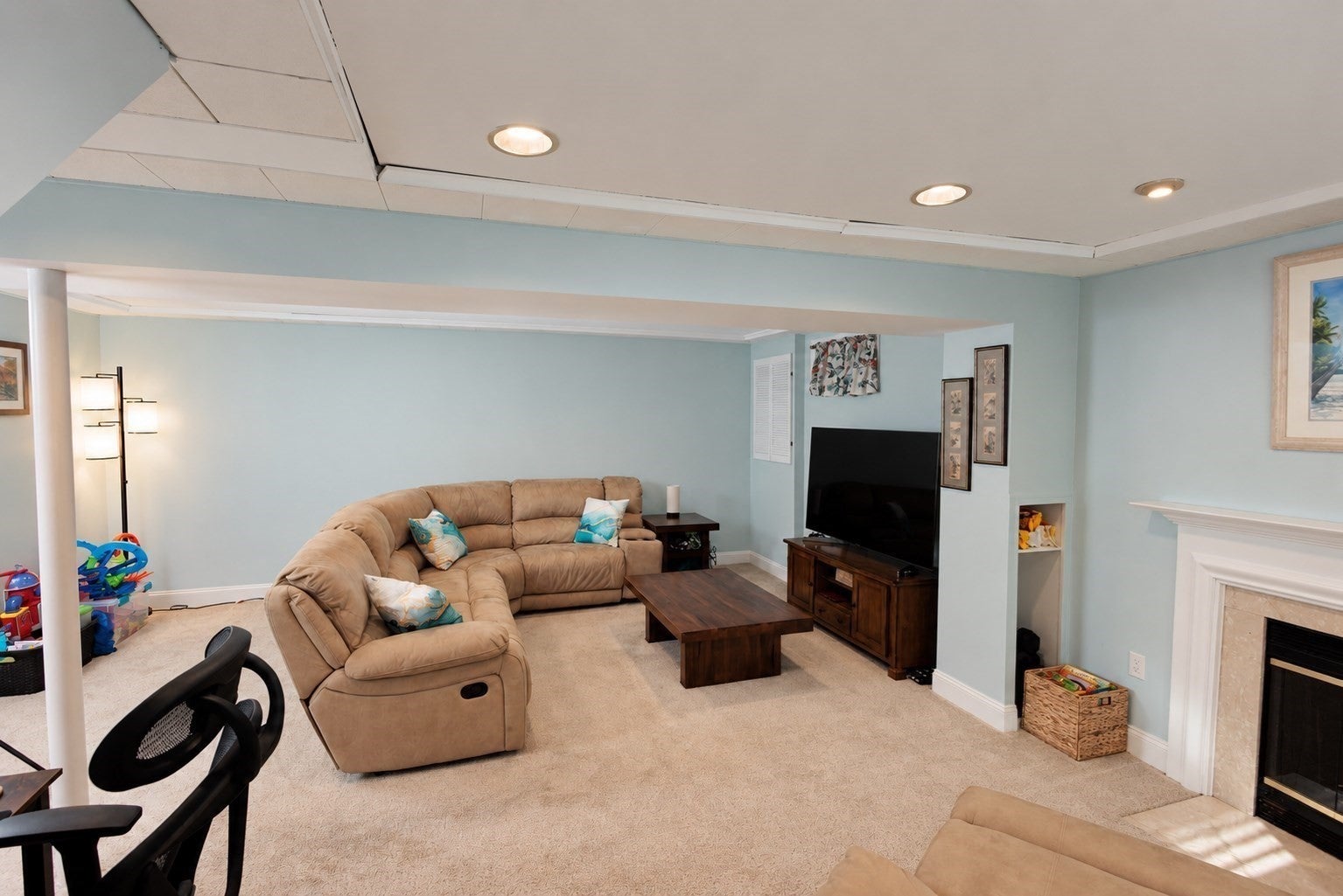 2 Empire Cir, Bellingham, MA, 2 Empire Cir, Bellingham, MA Photo #28