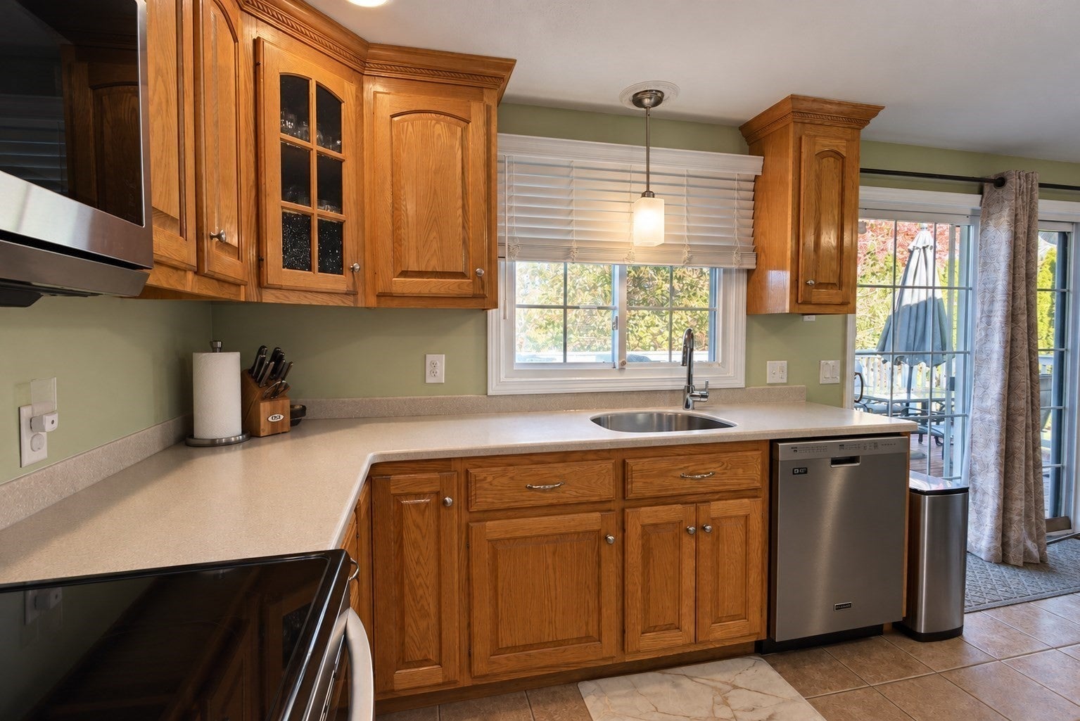 2 Empire Cir, Bellingham, MA, 2 Empire Cir, Bellingham, MA Photo #8