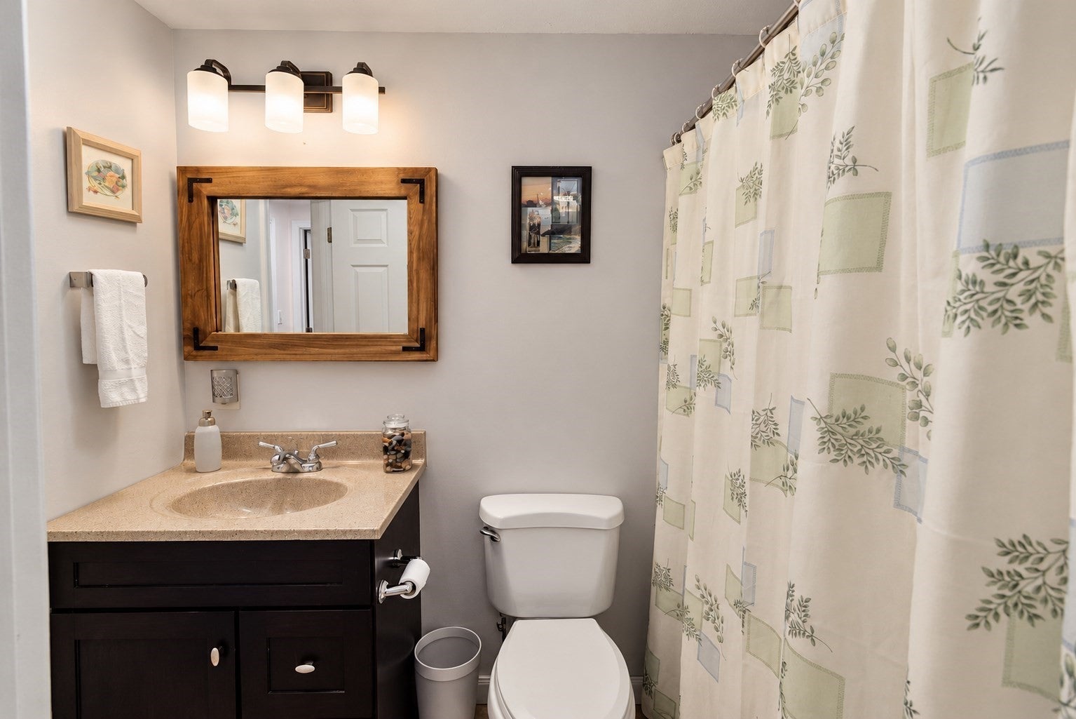 2 Empire Cir, Bellingham, MA, 2 Empire Cir, Bellingham, MA Photo #14