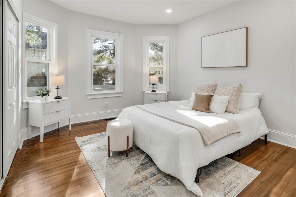 Boston, Massachusetts 02124, United States, 3 Bedrooms Bedrooms, ,2 BathroomsBathrooms,Residential,Active,76927