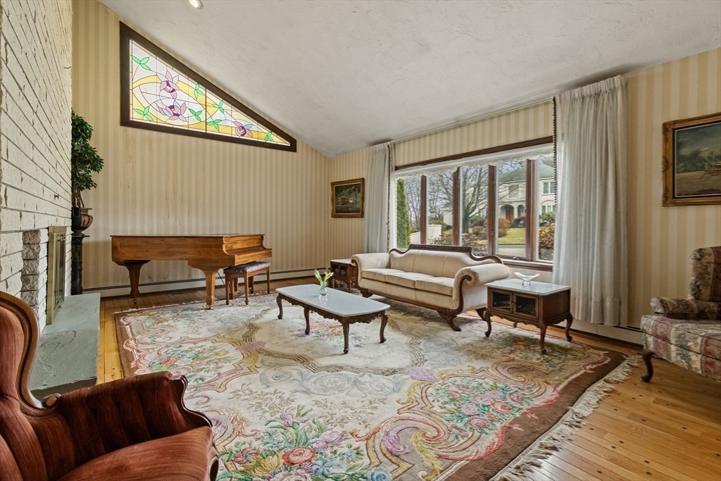 5 Azalea Rd