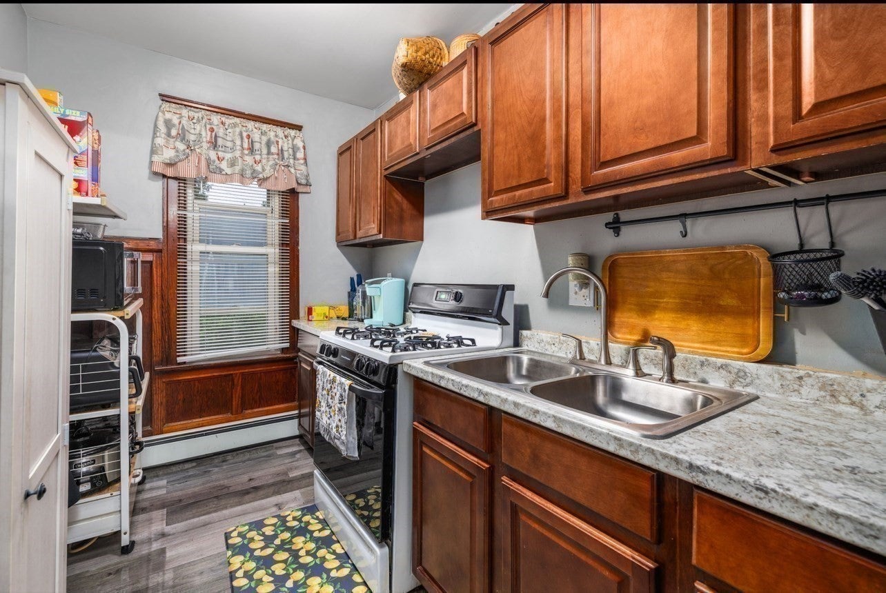 628 Cumberland Hill Rd, Woonsocket, RI, 628 Cumberland Hill Rd, Woonsocket, RI Photo #11