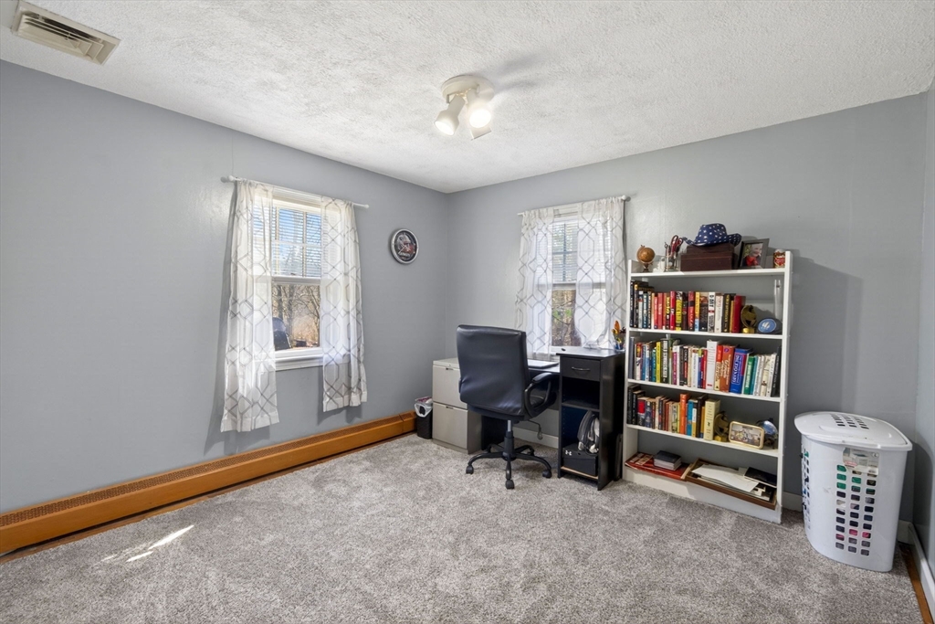 105 Connolly Rd