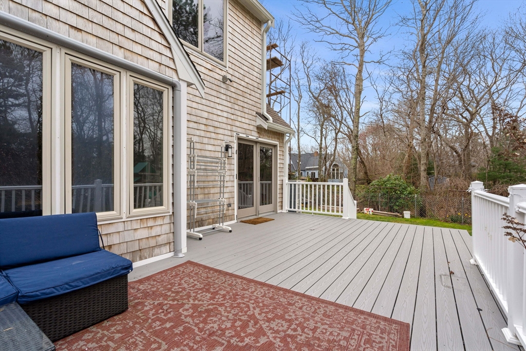 16 Ellisville Rd