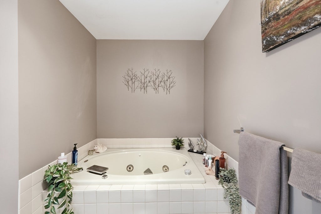 65 Lake Ave #830, Worcester, MA, 65 Lake Ave #830, Worcester, MA Photo #24