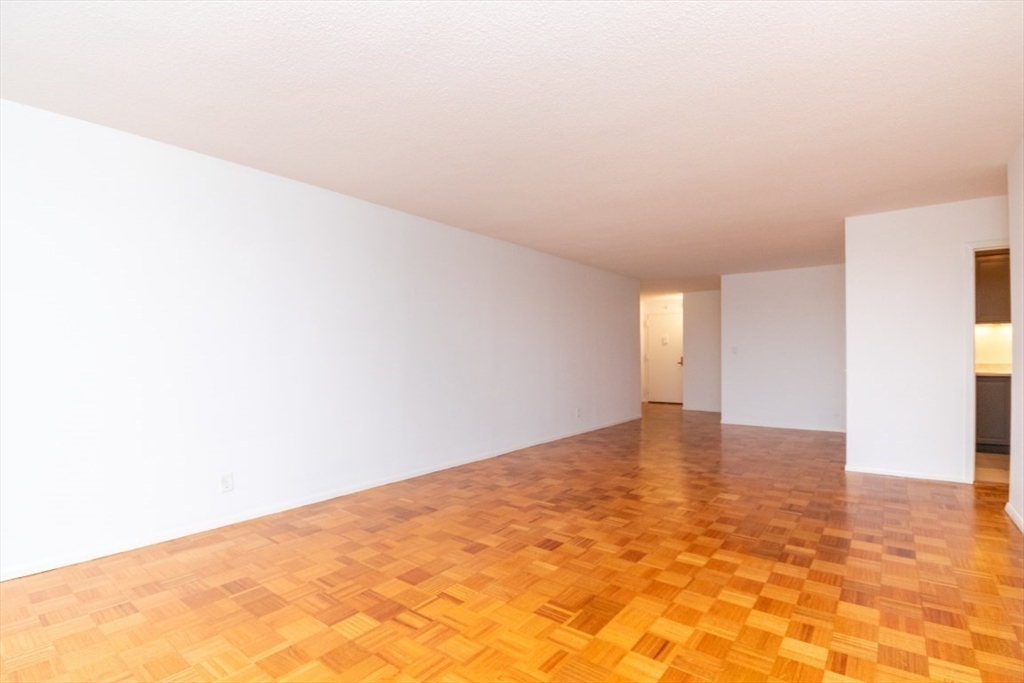 111 Perkins Street 072