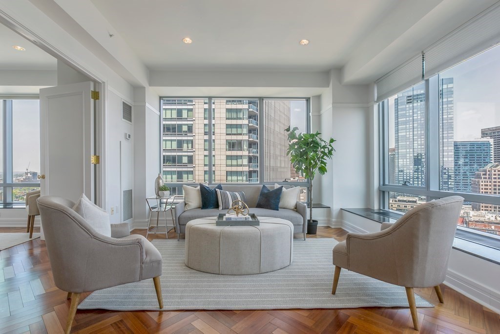 2 Avery St 27G