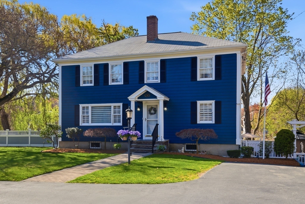 94 Howard St