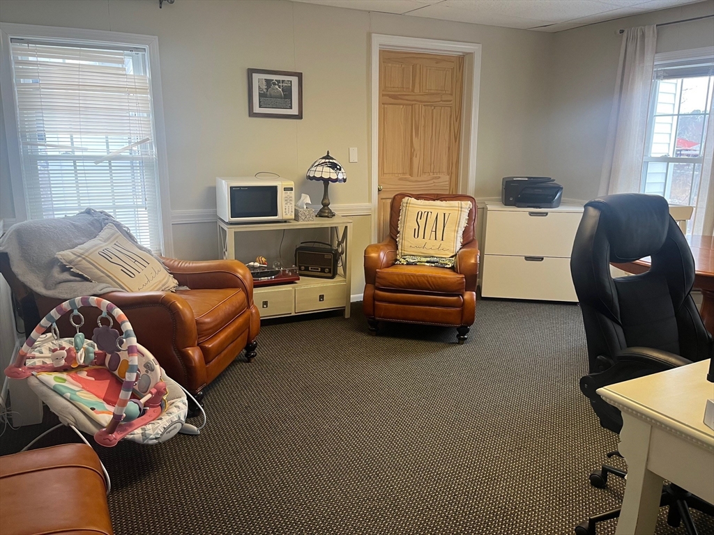 400 Boston Post Road 42