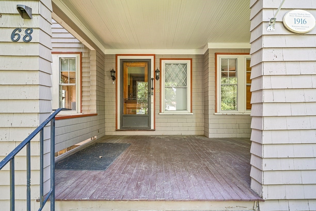 68 Barnard Ave