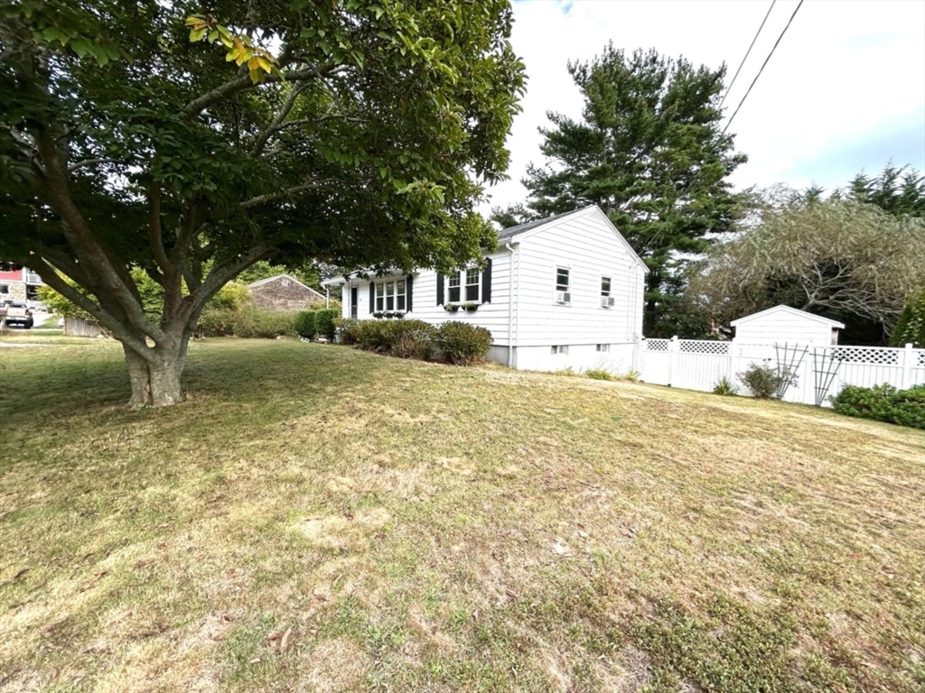 18 Hunt Way