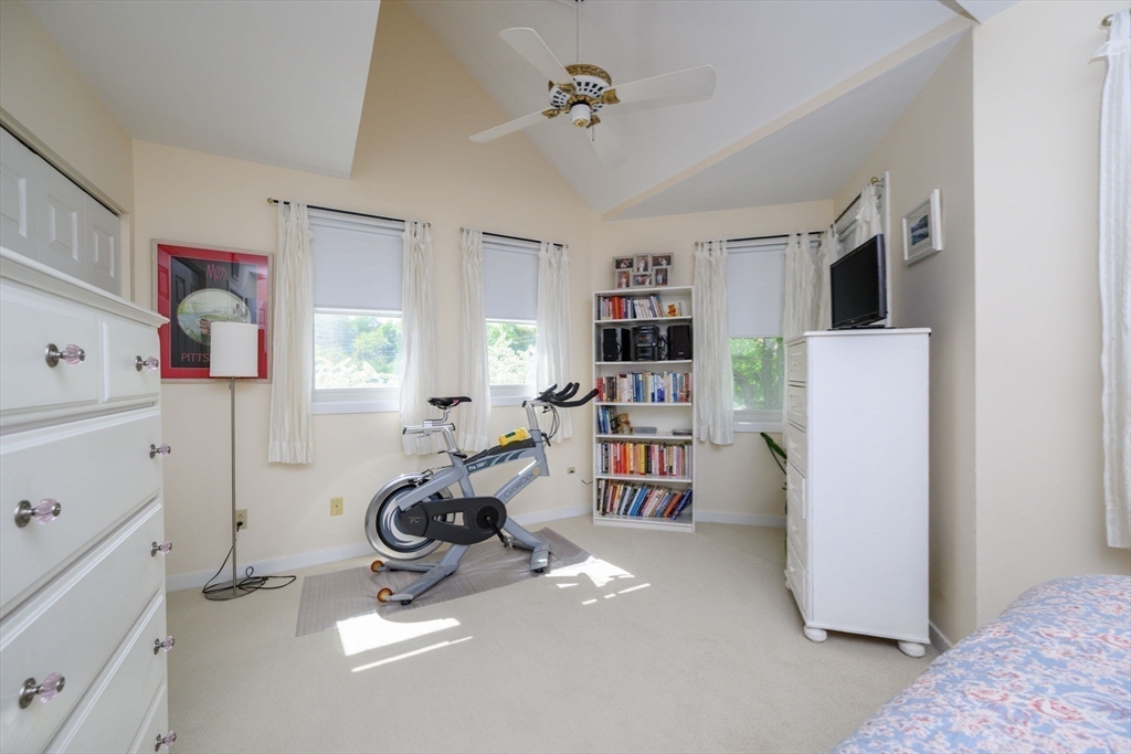 24 School St #A, Hull, MA Photo #16