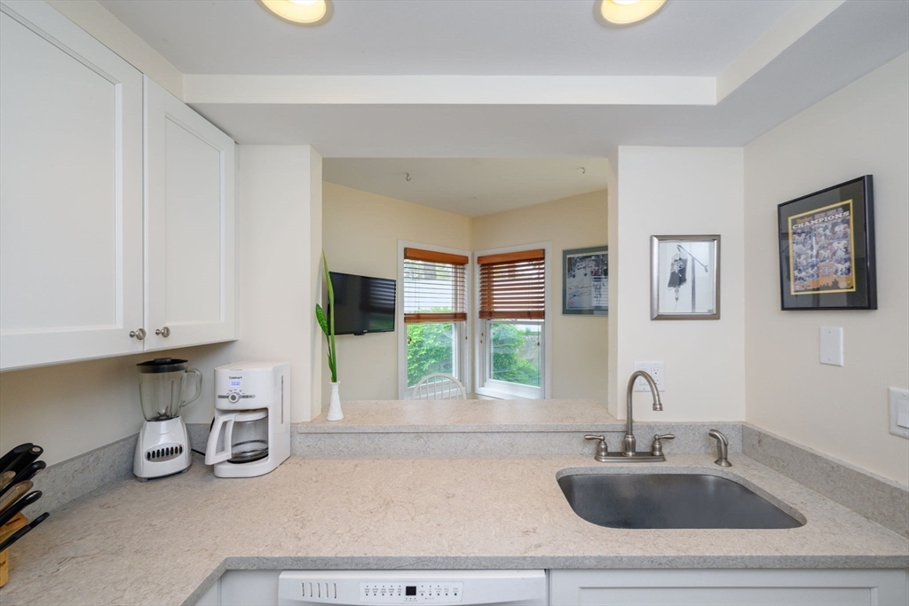 24 School St #A, Hull, MA Photo #8