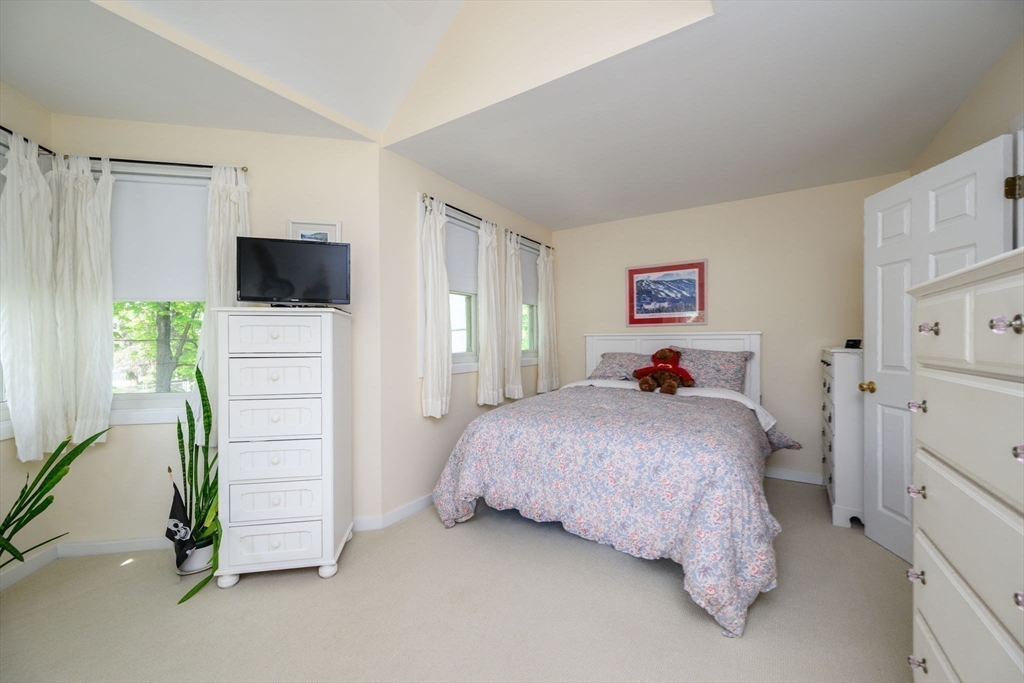 24 School St #A, Hull, MA Photo #15
