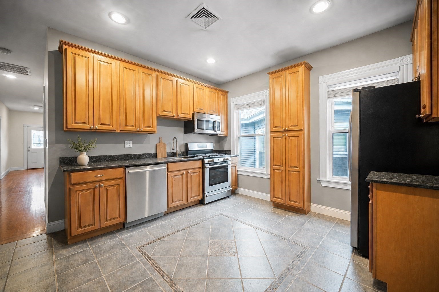 36 Howe St #3, Boston, MA, 36 Howe St #3, Boston, MA Photo #8