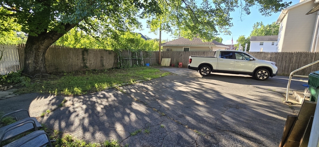 20 Rathburn St