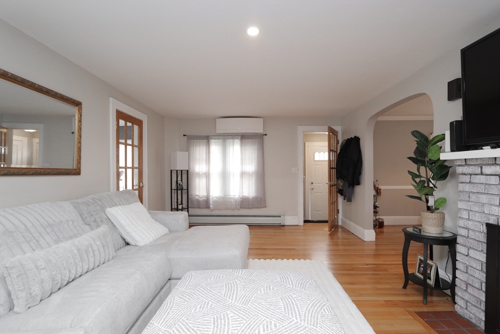 31 Thornton St