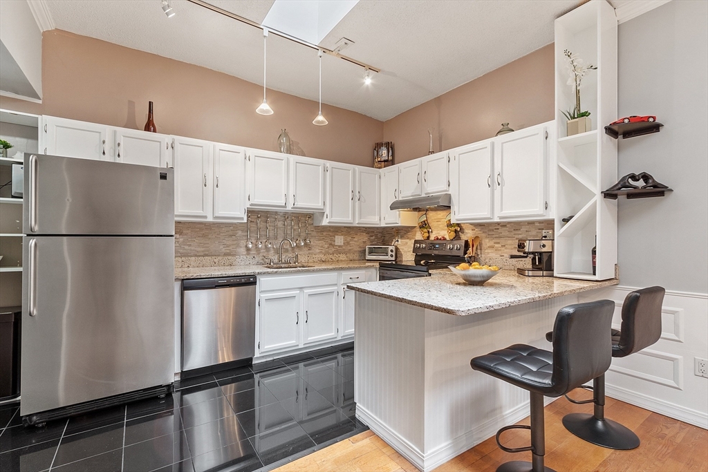 54 Forest St 411