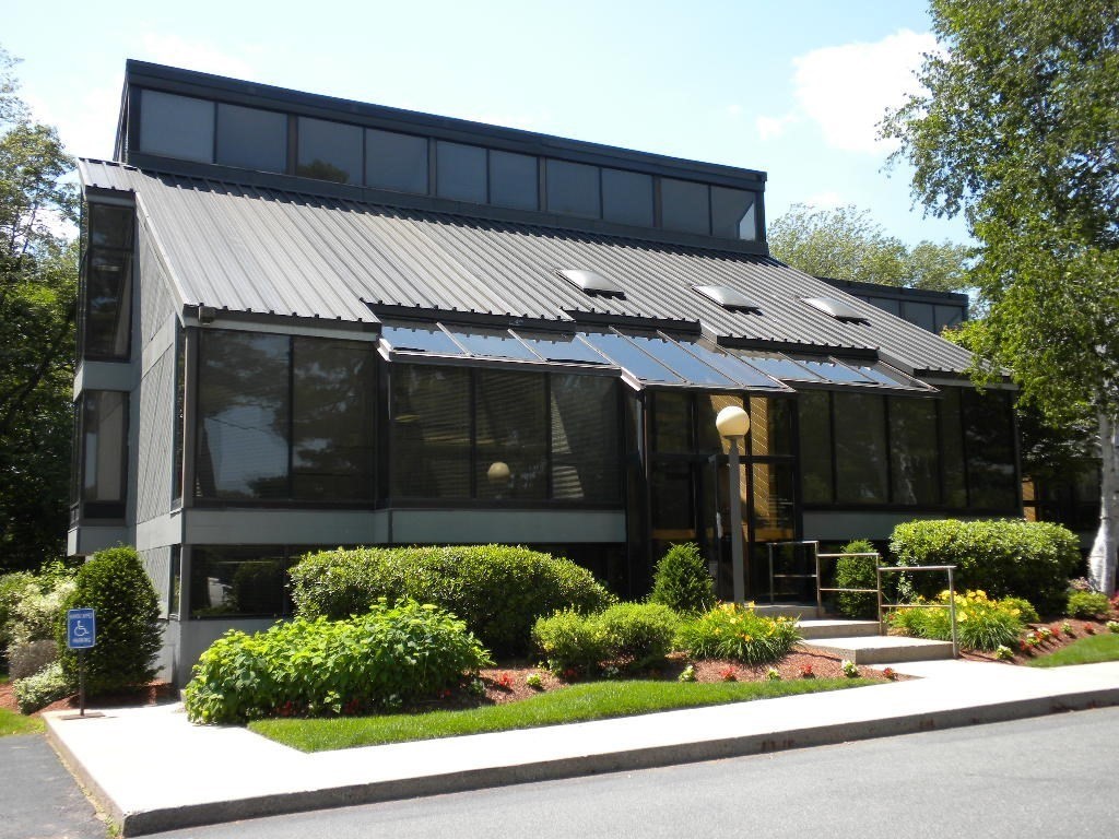 7 Kimball Lane E