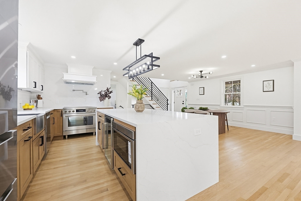 565 Elm St