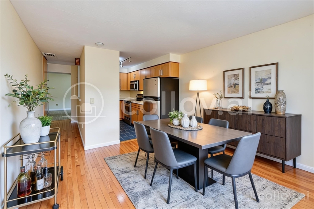 321 Plantation St 102