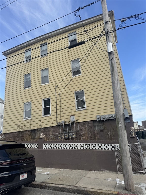 84 Everett St