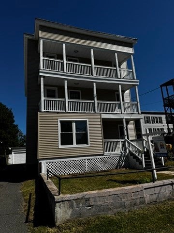 14 Ferry St