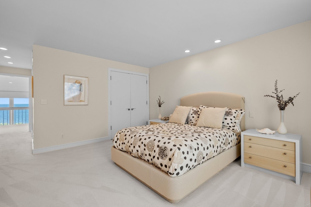 Mashpee, Massachusetts 02649, United States, 5 Bedrooms Bedrooms, ,6 BathroomsBathrooms,Residential,Active,190526