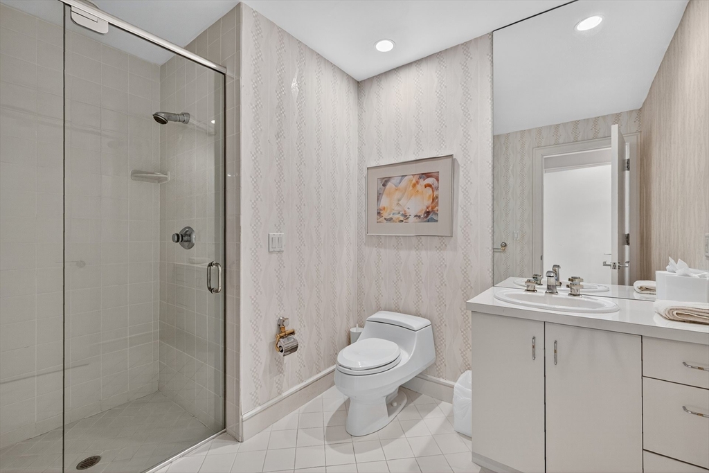 Mashpee, Massachusetts 02649, United States, 5 Bedrooms Bedrooms, ,6 BathroomsBathrooms,Residential,Active,190526