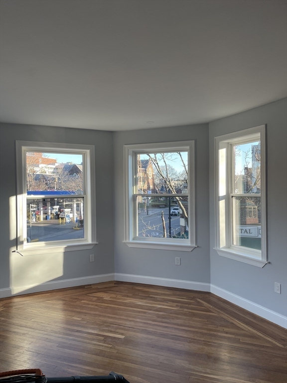 3 Alton PL #2, Brookline, MA Photo #4