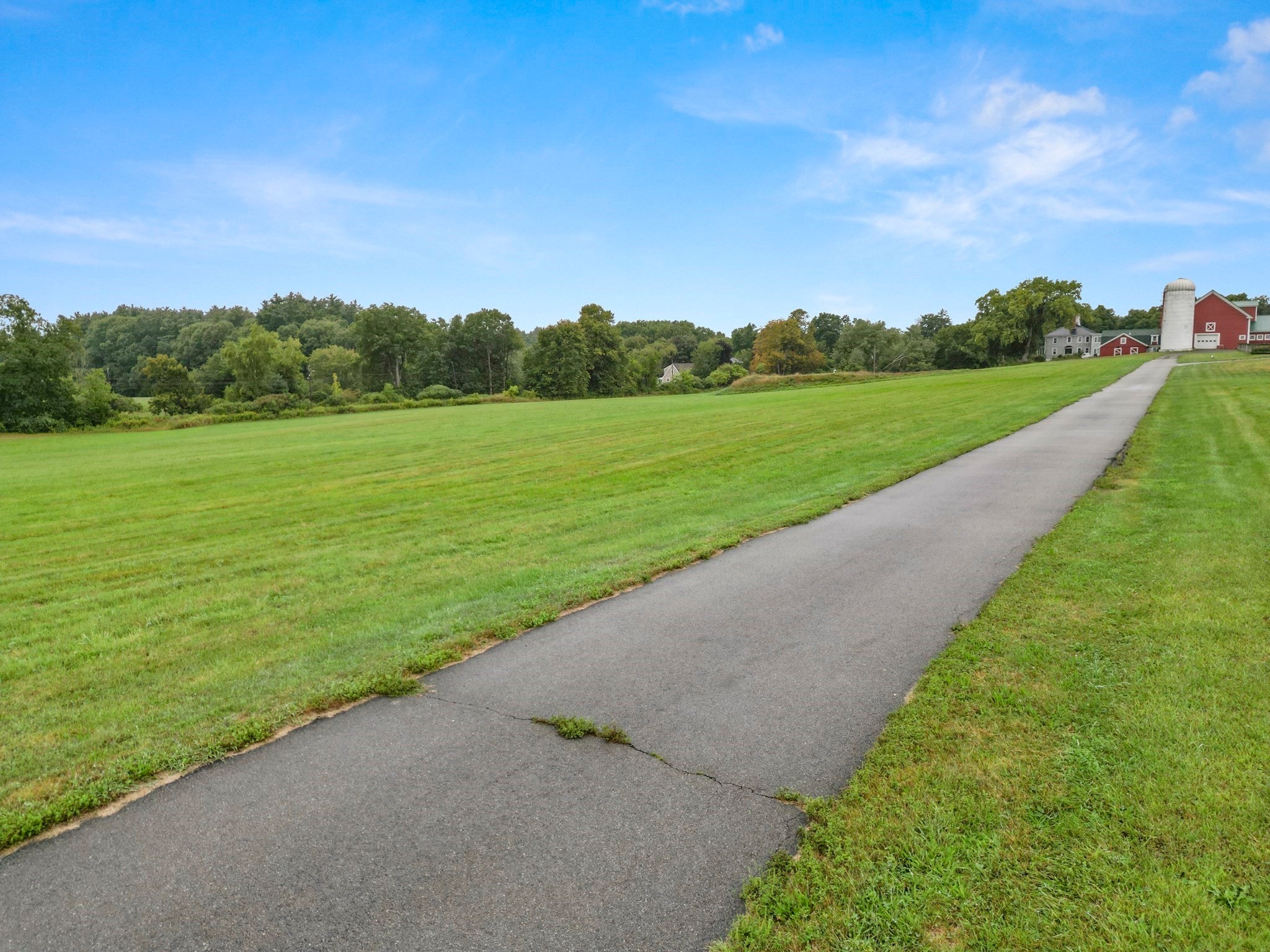 87 S Hampton Rd, Amesbury, MA Photo #37