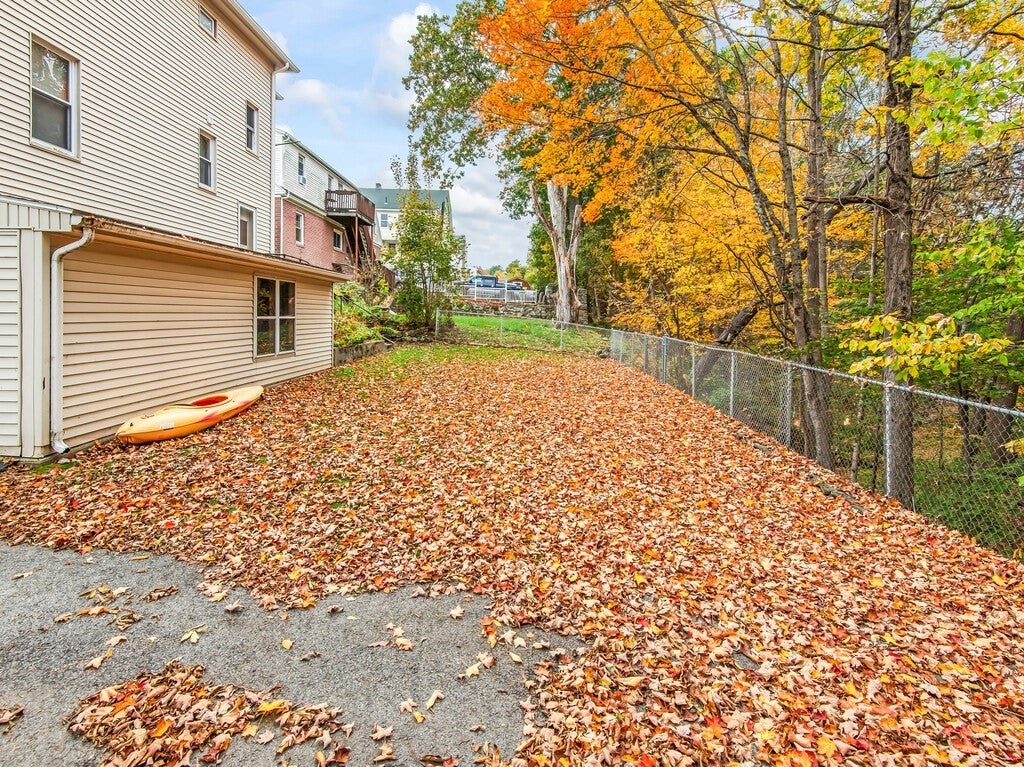 20 Roger St, Southbridge, MA Photo #30