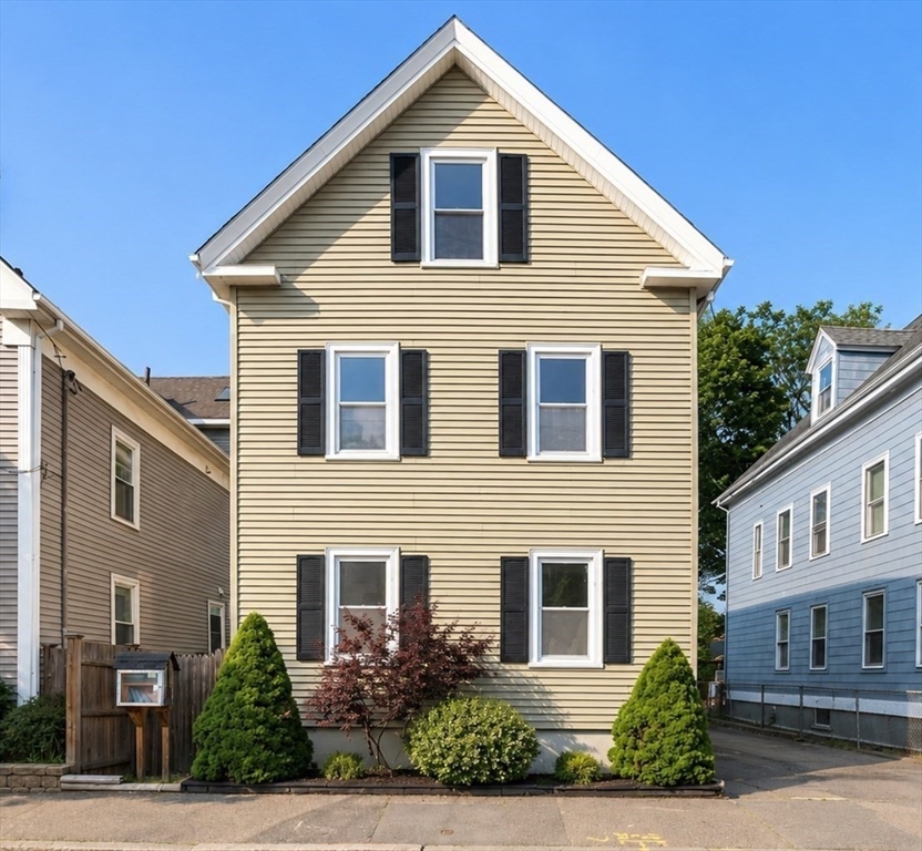 17 Osgood St