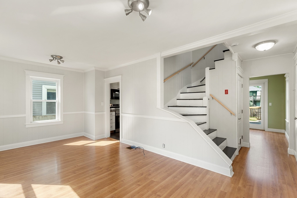 17 Osgood St