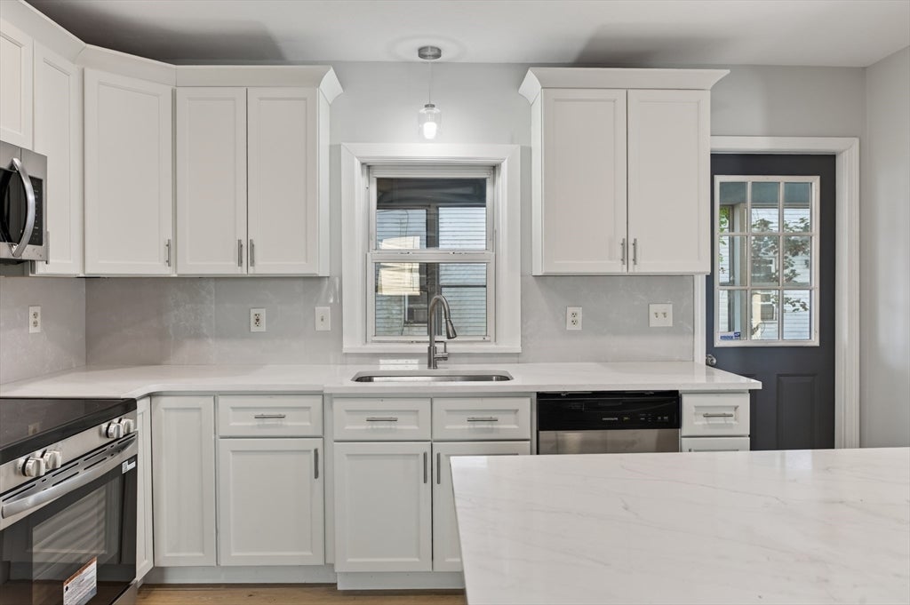 13 Goddard St, Webster, MA, 13 Goddard St, Webster, MA Photo #9